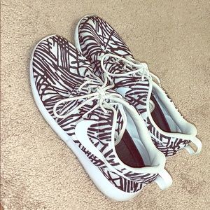 Nike Roshe running & lifestyle shoes